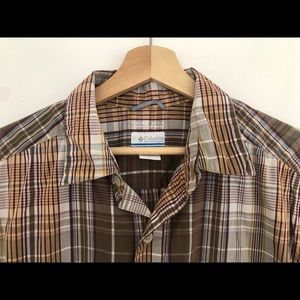 Columbia short sleeved button up